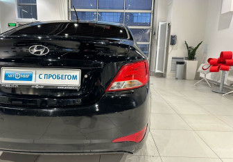 Подержанный автомобиль Hyundai Solaris Sedan 2016 года (10 фото)