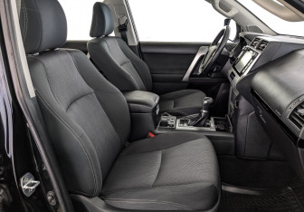 Подержанный автомобиль Toyota Land Cruiser Prado 2019 года (24 фото)