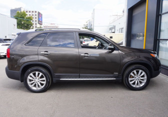 Подержанный автомобиль Kia Sorento 2011 года (4 фото)