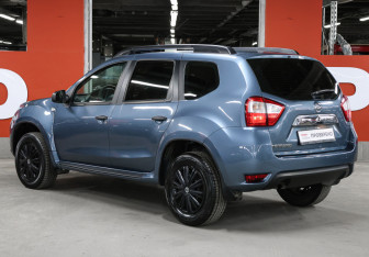 Подержанный автомобиль Nissan Terrano 2017 года (7 фото)