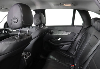 Подержанный автомобиль Mercedes-Benz GLC Coupe 2019 года (12 фото)