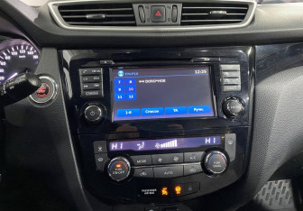 Подержанный автомобиль Nissan Qashqai 2016 года (16 фото)