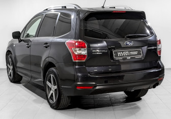 Подержанный автомобиль Subaru Forester Suv 2013 года (7 фото)