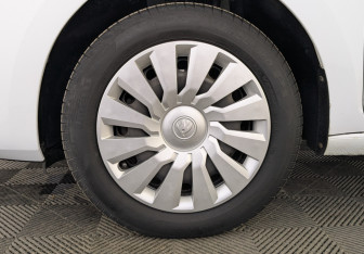 Подержанный автомобиль Skoda Rapid Liftback 2022 года (12 фото)