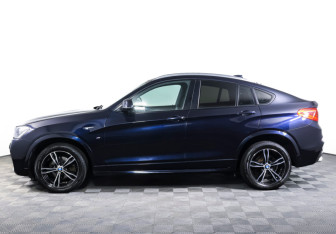 Подержанный автомобиль BMW X4 2017 года (8 фото)