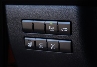 Подержанный автомобиль Lexus NX 2019 года (23 фото)