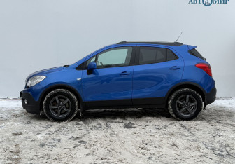 Подержанный автомобиль Opel Mokka 2012 года (8 фото)