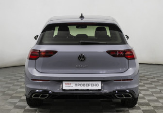 Подержанный автомобиль Volkswagen Golf Hatchback 2021 года (6 фото)