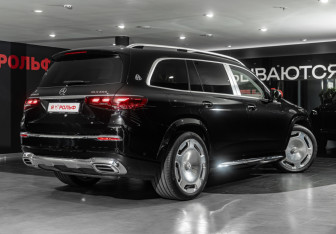 Новый Mercedes-Benz Maybach GLS 2025 (4 фото)