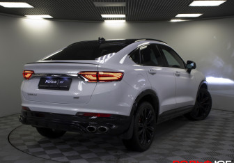 Подержанный автомобиль Geely Tugella 2023 года (29 фото)