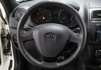 Подержанный автомобиль LADA (ВАЗ) Granta Wagon 2019 года (16 фото)