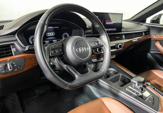 Подержанный автомобиль Audi A5 Coupe 2020 года (13 фото)