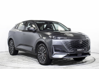 Подержанный автомобиль Changan UNI-K 2023 года (3 фото)