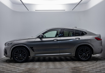 Подержанный автомобиль BMW X4 M 2019 года (8 фото)