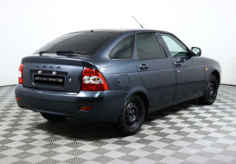 Подержанный автомобиль LADA (ВАЗ) Priora Hatchback 2012 года (5 фото)