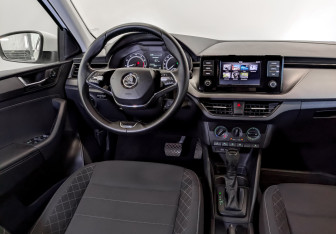 Подержанный автомобиль Skoda Rapid Liftback 2021 года (27 фото)