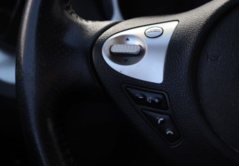 Подержанный автомобиль Nissan Juke 2011 года (18 фото)