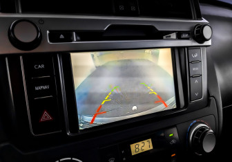 Подержанный автомобиль Toyota Land Cruiser Prado 2016 года (28 фото)