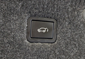 Подержанный автомобиль Changan UNI-K 2023 года (26 фото)