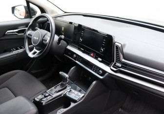 Подержанный автомобиль Kia Sportage 2022 года (10 фото)