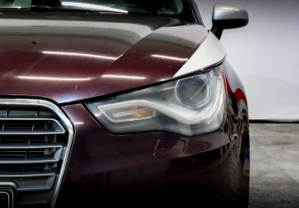Подержанный автомобиль Audi A1 2012 года (17 фото)