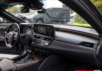 Подержанный автомобиль Lexus ES 2021 года (9 фото)