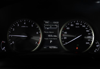 Подержанный автомобиль Lexus NX 2018 года (11 фото)