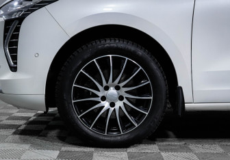 Подержанный автомобиль Haval Jolion 2023 года (15 фото)