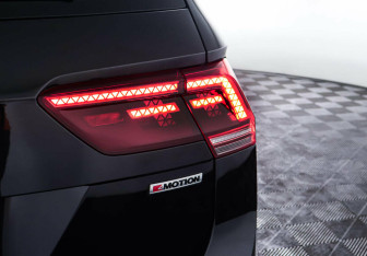 Подержанный автомобиль Volkswagen Tiguan 2019 года (5 фото)