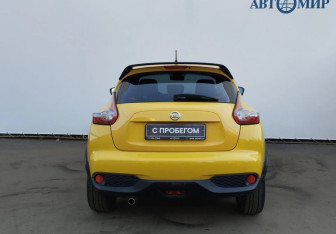 Подержанный автомобиль Nissan Juke 2014 года (7 фото)