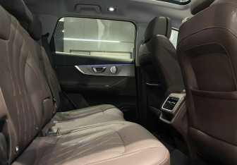 Подержанный автомобиль Chery Tiggo 8 Pro Plug-in Hybrid 2023 года (12 фото)