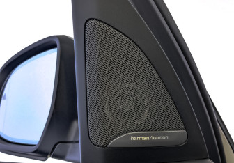 Подержанный автомобиль BMW X7 2023 года (27 фото)