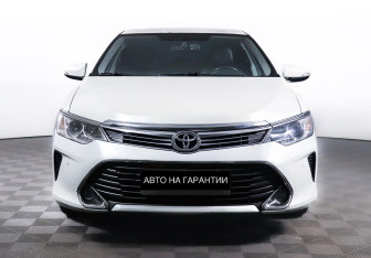 Подержанный автомобиль Toyota Camry Sedan 2016 года (2 фото)