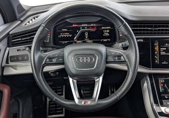 Подержанный автомобиль Audi SQ7 2020 года (22 фото)