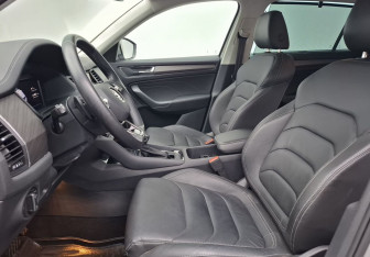 Подержанный автомобиль Skoda Kodiaq 2025 года (10 фото)