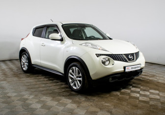 Подержанный автомобиль Nissan Juke 2011 года (3 фото)