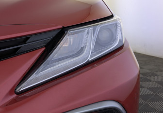 Подержанный автомобиль Toyota Camry Sedan 2022 года (11 фото)