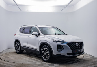 Подержанный автомобиль Hyundai Santa Fe 2018 года (7 фото)