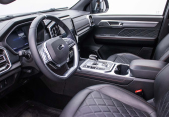 Подержанный автомобиль JAC T9 2024 года (8 фото)