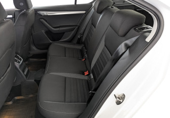 Подержанный автомобиль Skoda Octavia Liftback 2018 года (18 фото)