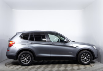 Подержанный автомобиль BMW X3 2014 года (4 фото)