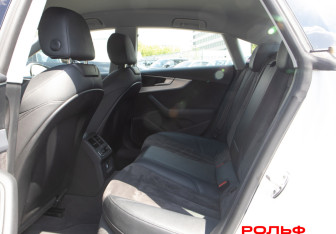 Подержанный автомобиль Audi A5 Liftback 2018 года (8 фото)