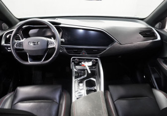 Подержанный автомобиль Geely Tugella 2023 года (12 фото)