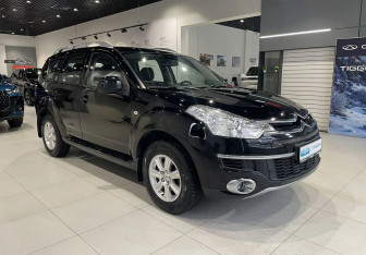 Подержанный автомобиль Citroen C-Crosser 2011 года (3 фото)