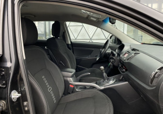 Подержанный автомобиль Kia Sportage 2011 года (20 фото)
