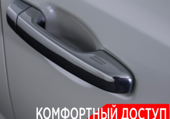 Подержанный автомобиль Toyota Land Cruiser Suv 2015 года (24 фото)