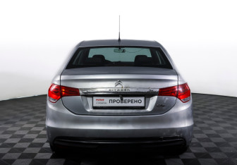 Подержанный автомобиль Citroen C4 Sedan 2013 года (6 фото)