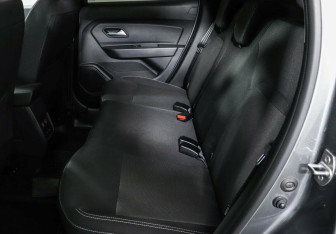 Подержанный автомобиль Renault Duster 2021 года (11 фото)