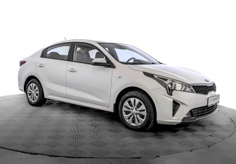 Подержанный автомобиль Kia Rio Sedan 2021 года (3 фото)