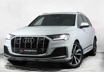 Подержанный автомобиль Audi Q7 2021 года (29 фото)